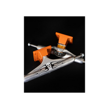 Încarcă imaginea în vizualizatorul Galerie, Axe skateboard Independent Stage 11 Pro Elijah Berle Skull 144MM
