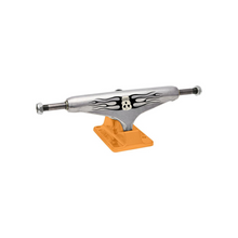 Încarcă imaginea în vizualizatorul Galerie, Axe skateboard Independent Stage 11 Pro Elijah Berle Skull 144MM
