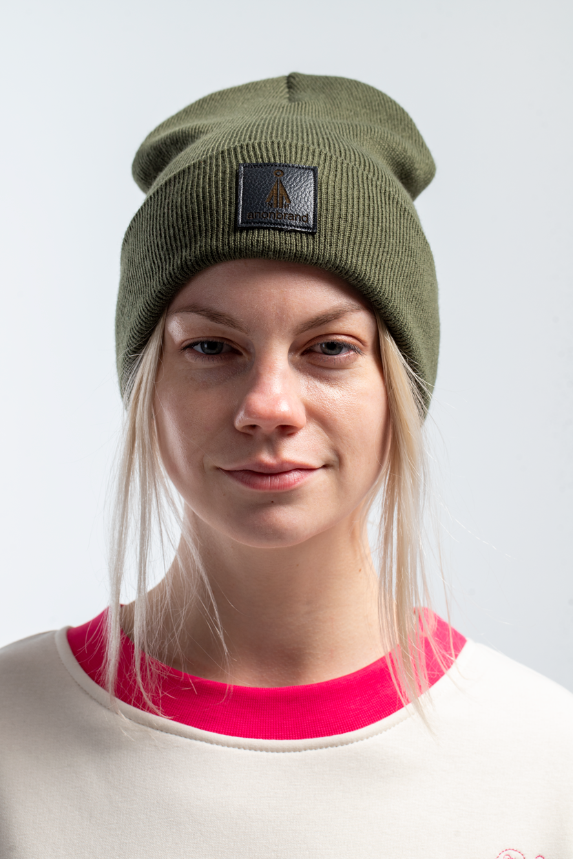 Anonbrand Black Leather Label Beanie